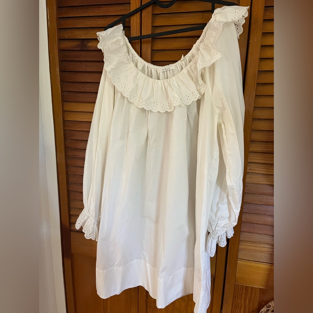 Doen dress like new!